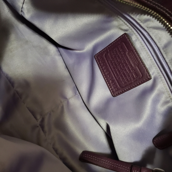 Authentic Patent Coach Shoulder Tote - Picture 4 of 4